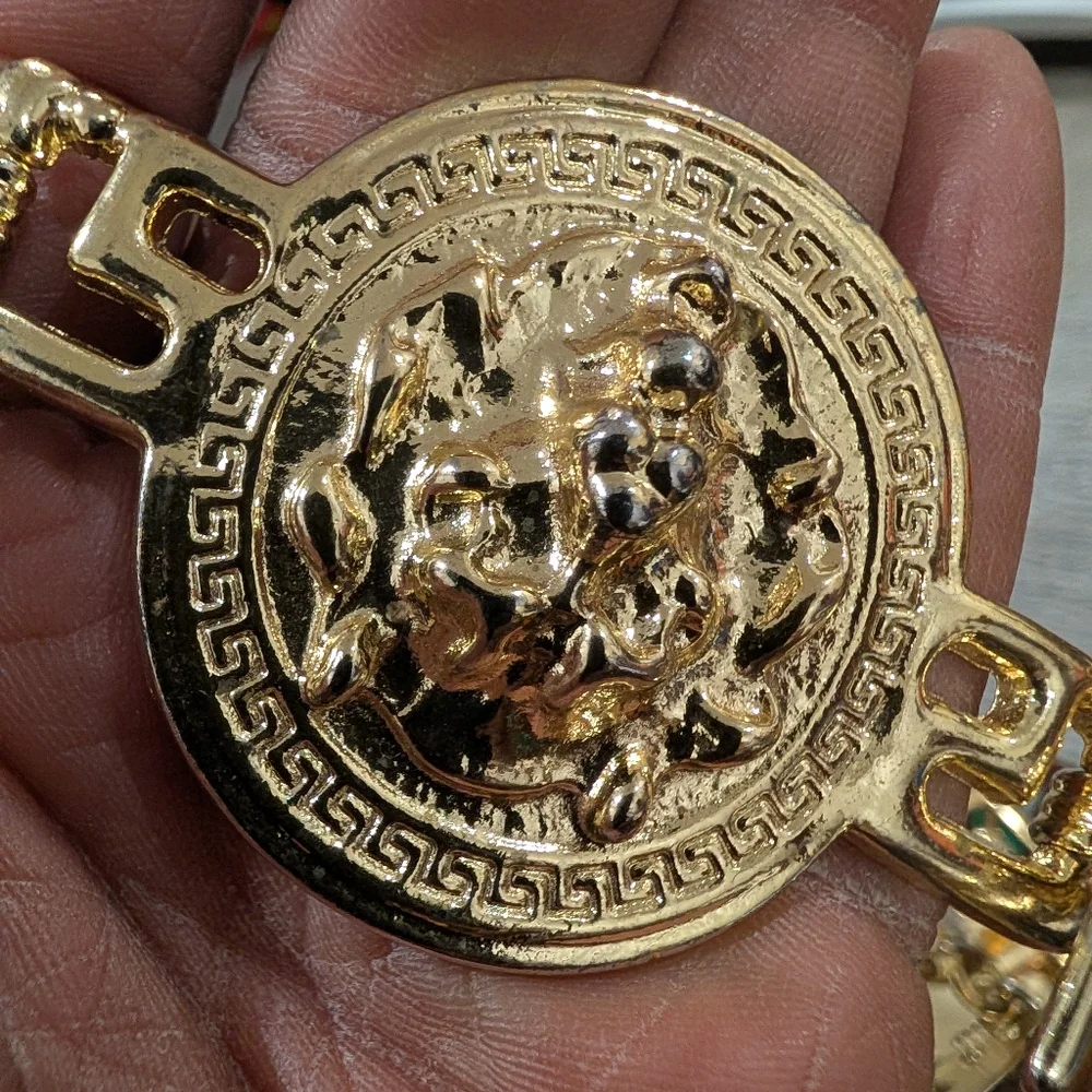 Vintage 3D Lion Head Crest Medallion Greek Key Linked Chain Belt - Picture 4 of 4